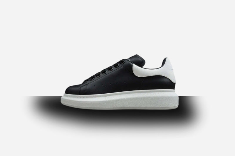 Alexander McQueen Oversized White-Black
